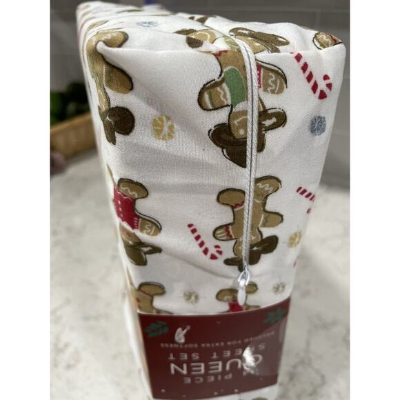 COWBOY GINGERBREAD COOKIE MAN Christmas SHEETS Snowy Holiday Queen Sheet Set NEW - Picture 4 of 4